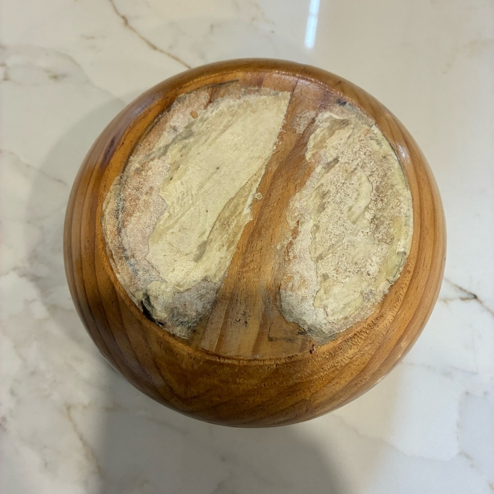 Vintage Small wooden bowl. 6 inches diameter and 3 inches tall. Retro - Picture 5 of 6